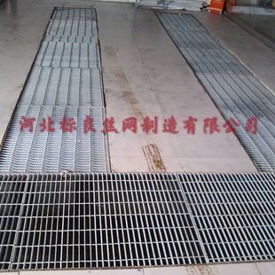 洗車用鋼格板具體有什么優(yōu)點呢？